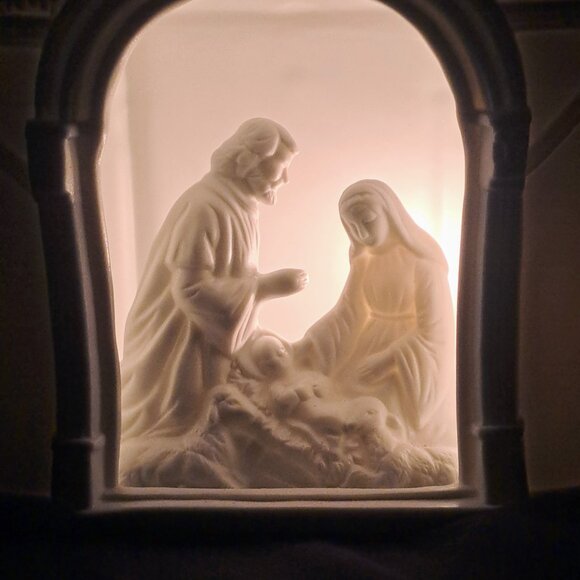Porcelain Christmas Nativity Lamp Winter Silhouette Light - Picture 3 of 10